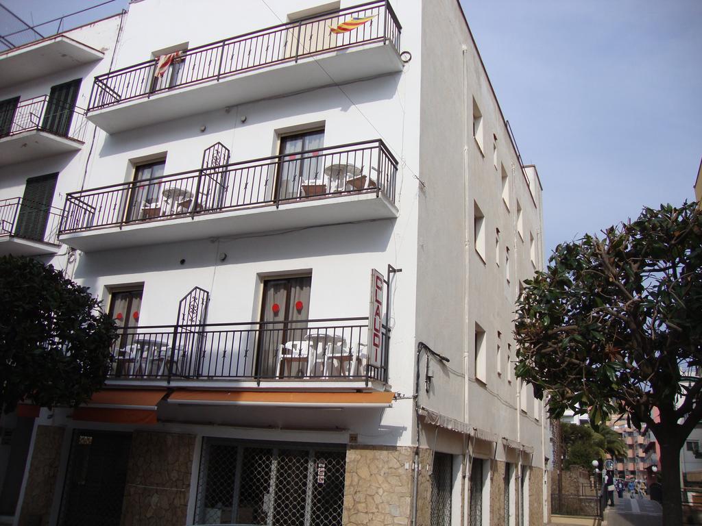 Apartaments Claudi Tossa de Mar Exterior photo