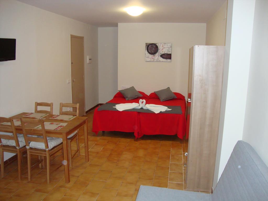Apartaments Claudi Tossa de Mar Room photo