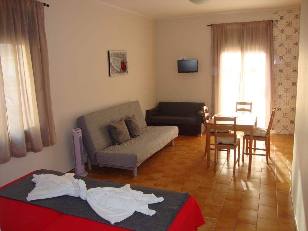 Apartaments Claudi Tossa de Mar Room photo